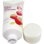 Йогуртовые пенки для умывания Ottie Fruits Yogurt Foam Cleanser Strawberry — клубничная пенка